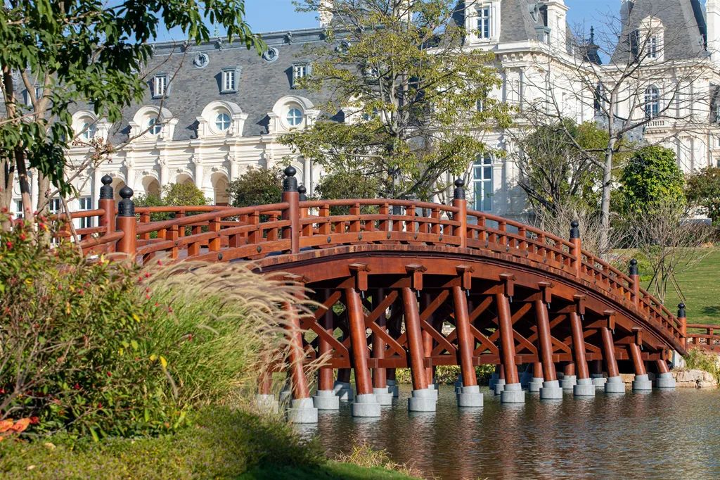华为大学里的“木构桥”从“梦幻”走向“负碳”
